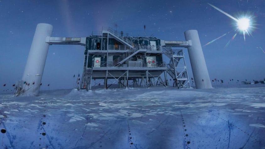 Cómo es IceCube "el telescopio más extraño del mundo" que caza partículas fantasma en la Antártica
