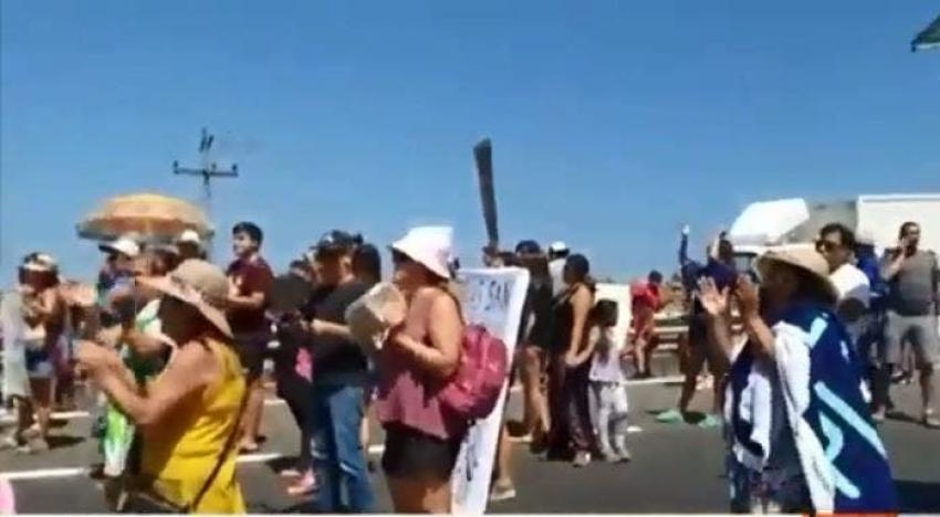 [VIDEO] Vecinos de Los Molles protestan por falta de agua
