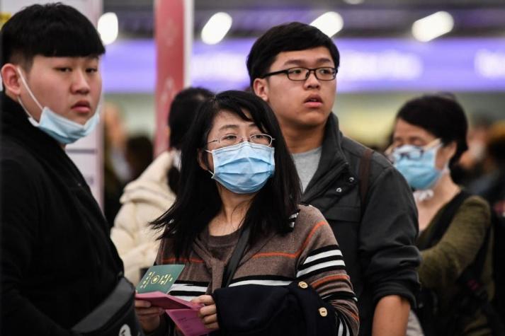 El contagio por COVID-19 disminuye en China por tercer día consecutivo