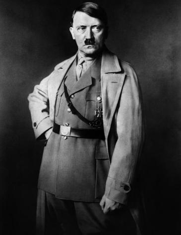 La insólita historia del hombre que se llama "Hitler" y que es censurado en redes sociales