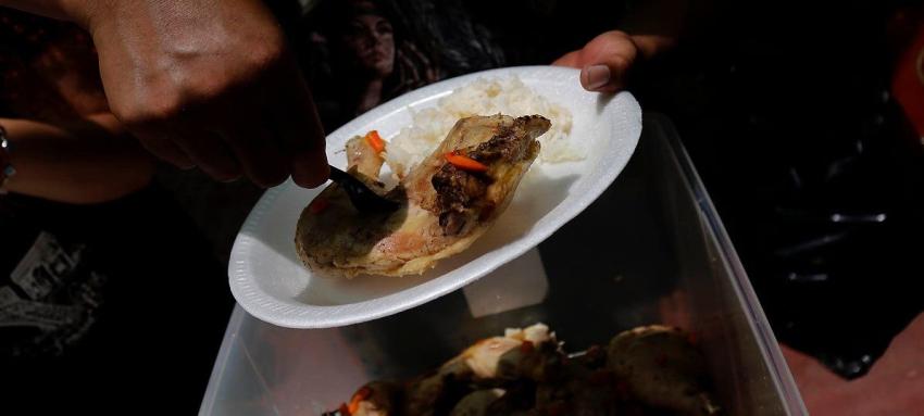 Estudio revela dónde es más caro comer un "menú ejecutivo" en Santiago y el resto de Chile