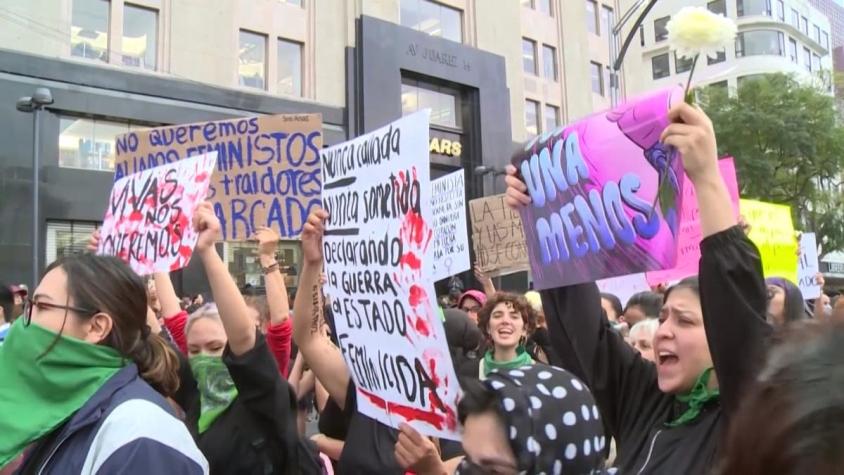 [VIDEO] Consternación en México por alza de femicidios