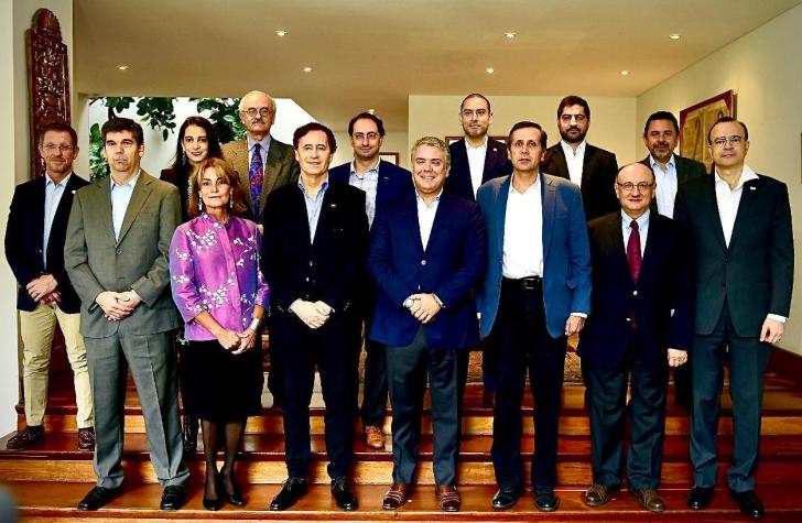 Presidente de Colombia visita casa de embajador de Chile para reactivar Prosur