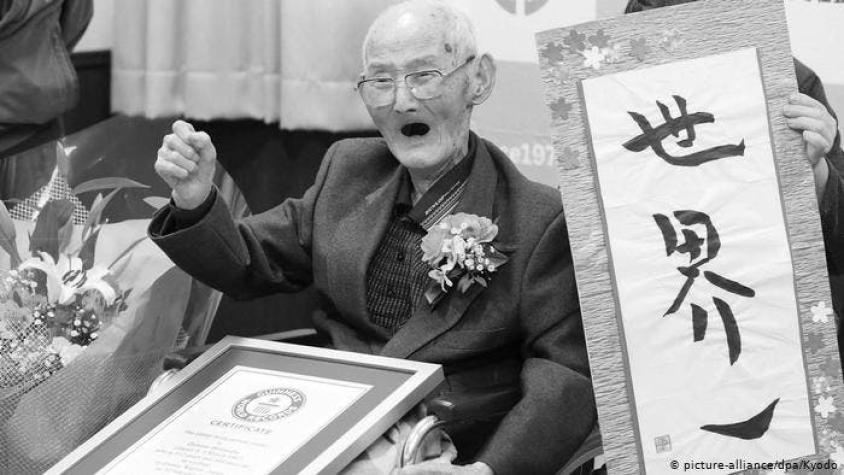Hombre más longevo del mundo muere 11 días después de recibir Guinness