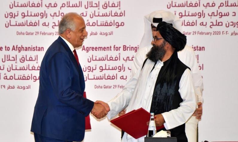 EEUU y talibanes firman acuerdo histórico para el futuro de Afganistán