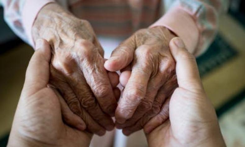 "No tenía miedo a morir": El testimonio de una mujer de 95 años se recuperó de coronavirus