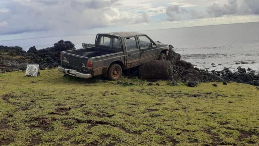 Detienen a conductor tras chocar contra Moái en Rapa Nui