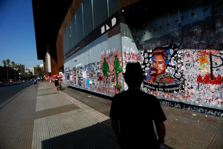 Avenida Gabriela Mistral: Intervención renombró la Alameda en la previa del 8M