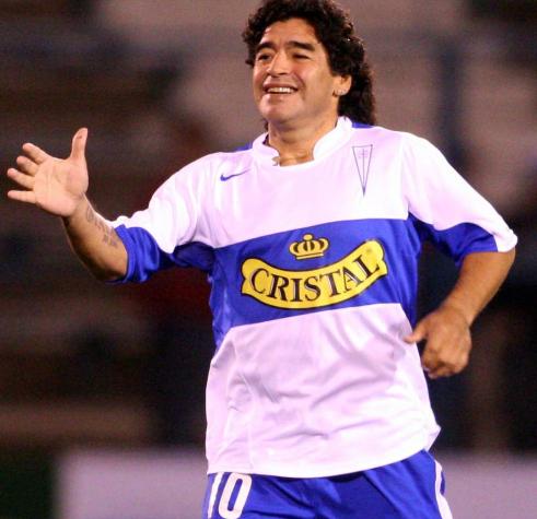 Un día como hoy Maradona vistió la camiseta de Universidad Católica y así lo recuerdan los cruzados