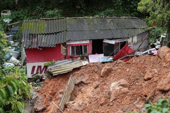Aumentan a 16 los muertos tras torrenciales lluvias en Sao Paulo
