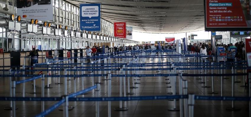 Coronavirus: Contactan a pasajeros que compartieron vuelo con chileno infectado