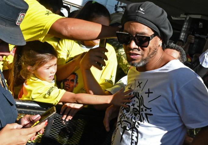 ¿A qué se expone Ronaldinho tras ingresar a Paraguay con un documento falso?