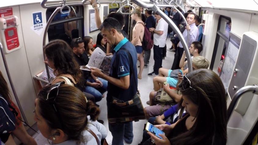 [VIDEO] Coronavirus en Chile: Intensifican protocolo de higiene en transporte público