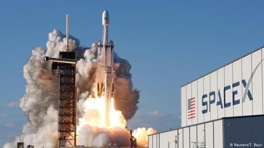 Space X llevará a tres turistas a Estación Espacial Internacional