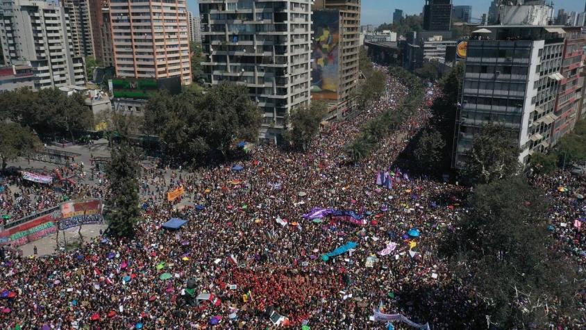 Medios internacionales destacan masiva marcha del 8M en Chile