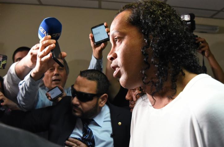 La estremecedora frase de Ronaldinho a un amigo que lo visitó en la cárcel en Paraguay