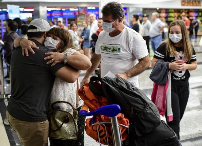 Covid-19: Argentina declara emergencia sanitaria por un año y suspende vuelos desde países afectados