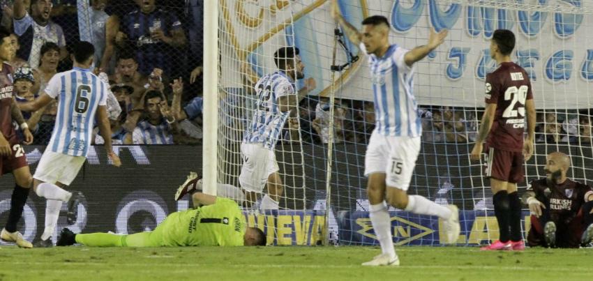 Superliga Argentina suspende temporalmente la copa de fútbol 2020 por el coronavirus