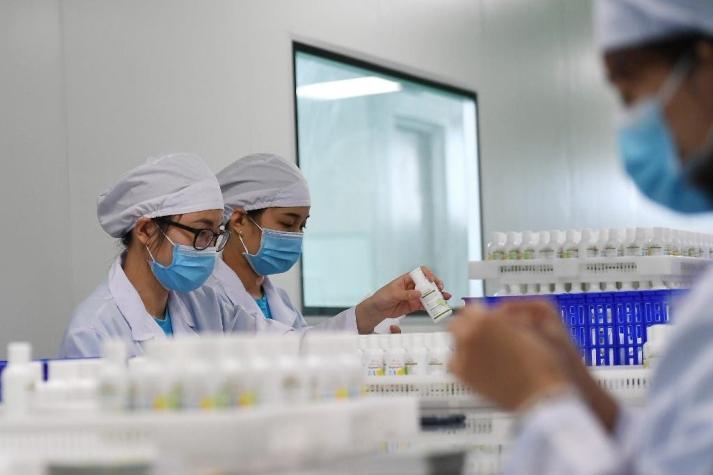 China llevará a cabo ensayos clínicos de la primera vacuna contra el coronavirus