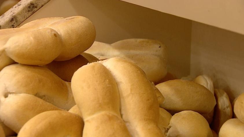 [VIDEO] Advierten alza de 20% en el precio del pan