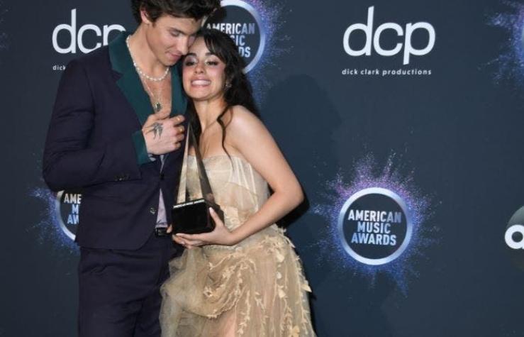 Shawn Mendes y Camila Cabello pasan juntos la cuarentena y comparten romántica sesión musical