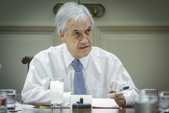 Piñera promulga ley de Protección a Empleo y advierte: abril será "probablemente el mes más difícil"