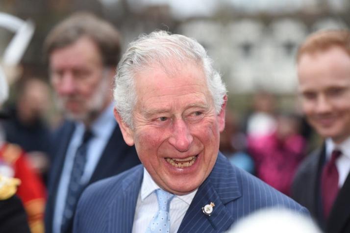 Príncipe Carlos reaparece tras dar positivo a prueba de coronavirus
