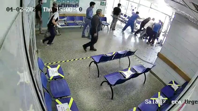 [VIDEO] Violenta agresión a funcionarios de hospital en Rengo