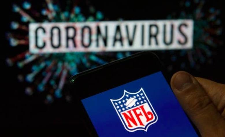 Ex jugador de la NFL es denunciado por contagiar a su pareja con coronavirus tras lamerle la cara