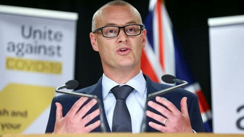 "Soy un idiota": ministro de Salud de Nueva Zelanda se disculpa por quebrar cuarentena por COVID-19