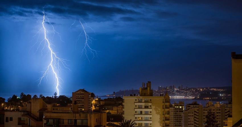 Meteorología avisa de probabilidad de tormentas eléctricas en regiones de Coquimbo y Valparaíso