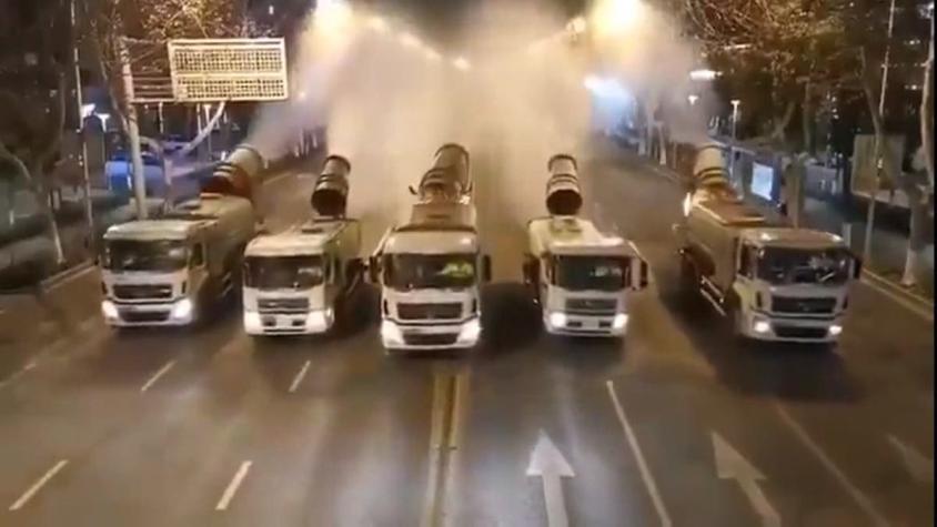 [VIDEO] Así desinfectan calles en todo Chile