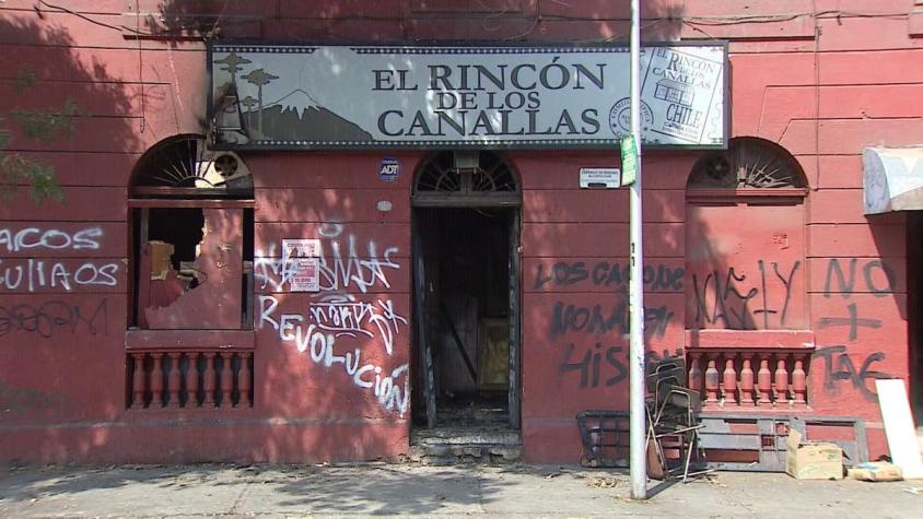 [VIDEO] Incendio destruye restaurante y patrimonio popular "El rincón de los canallas"