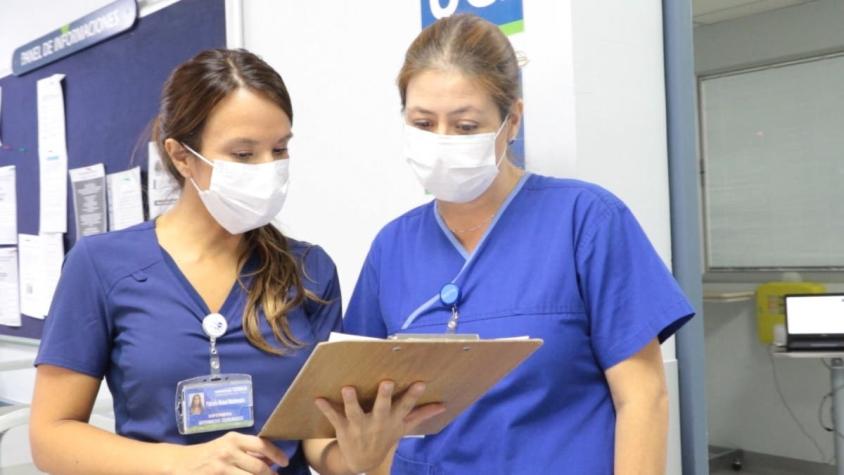 [VIDEO] Enfermera crea canción para animar a funcionarios de la salud
