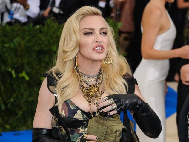 Tres seres queridos de la cantante Madonna murieron por coronavirus en un día