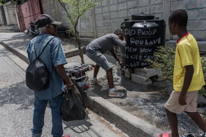 FMI aprueba fondos para aliviar deuda de 25 países pobres, entre ellos Haití