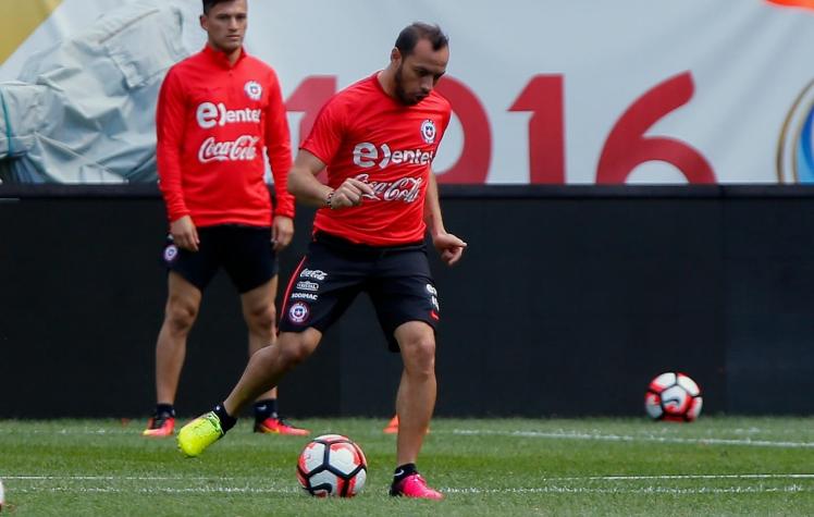 Marcelo Díaz elabora su equipo ideal de baby fútbol e incluye a tres compañeros de La Roja
