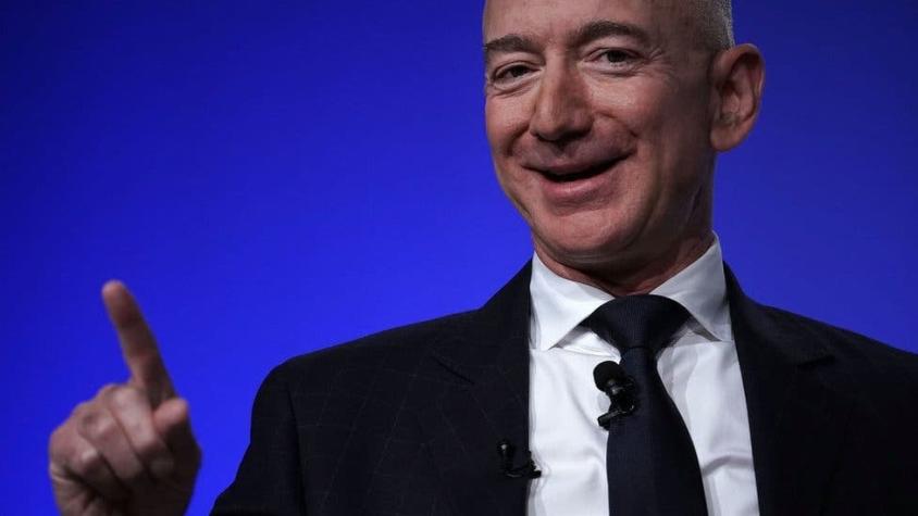 COVID-19: Cómo la crisis beneficia a Jeff Bezos y provoca millonarias pérdidas a los ricos del mundo