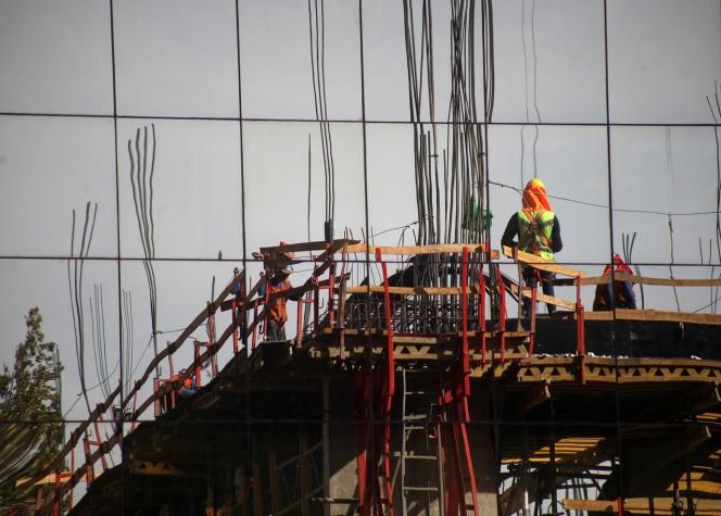 Gobierno establece protocolo sanitario para trabajadores del área de la construcción