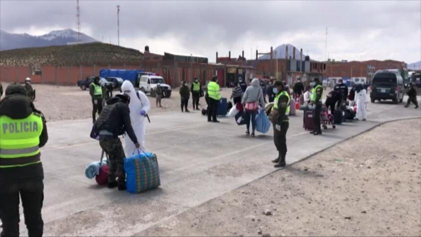 [VIDEO] 450 bolivianos retornaron a su país tras cumplir cuarentena en Iquique