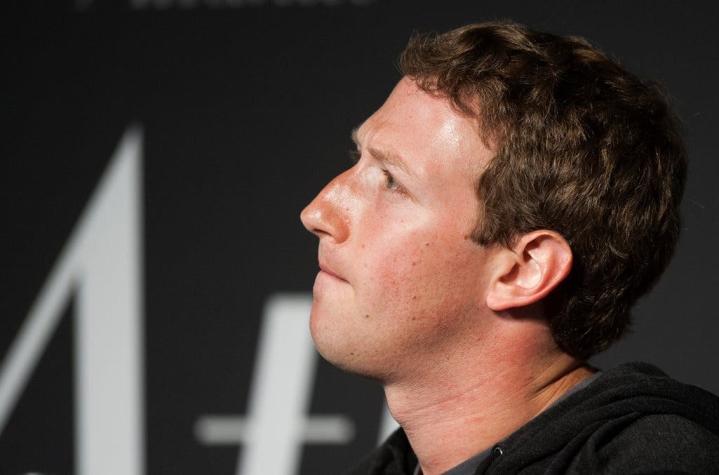 Zuckerberg defiende que Facebook haya retirado información falsa dada por Bolsonaro