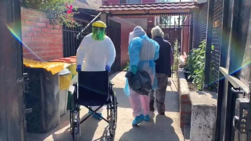 [VIDEO] Trasladan a adultos mayores contagiados de COVID-19 a residencia temporal