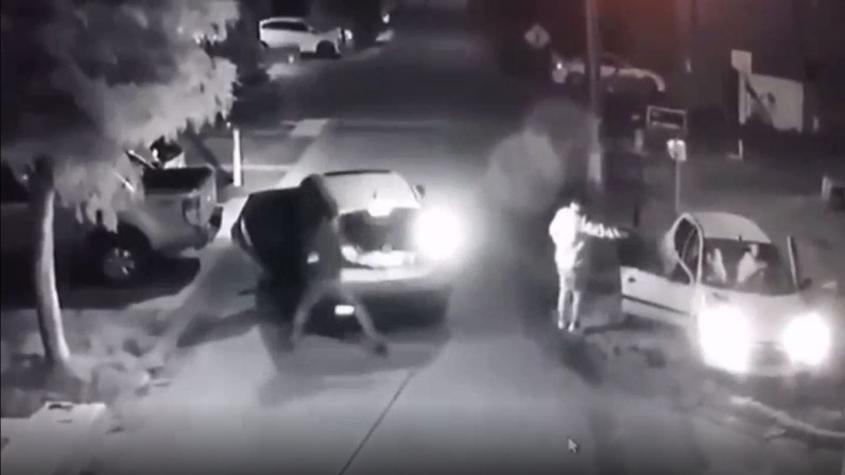 [VIDEO] Registran balacera a vehículo en San Pedro de la Paz