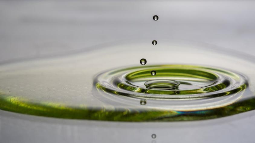 La ley universal de la física descubierta gracias a una gota de aceite de oliva