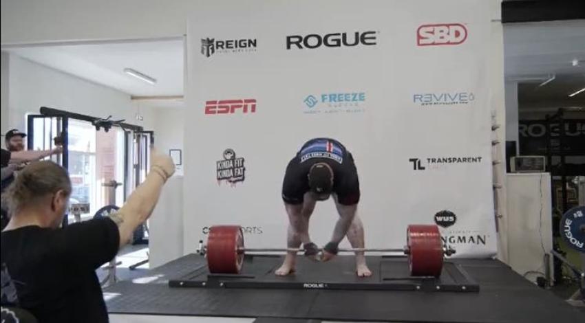 [VIDEO] Actor de Games of Thrones rompe el récord de levantamiento de peso