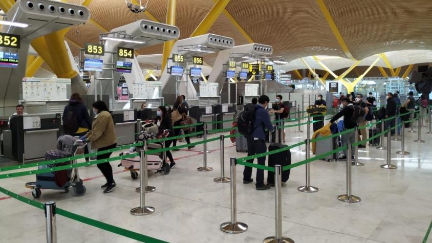 Vuelo de repatriación traerá a 136 chilenos desde España a Chile