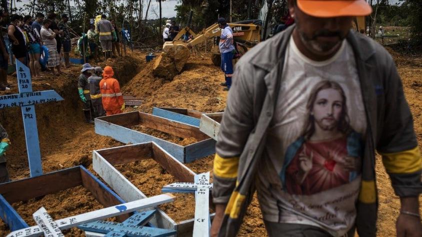 Manaos, la ciudad brasileña azotada por el coronavirus que cava fosas comunes y reclama ayuda