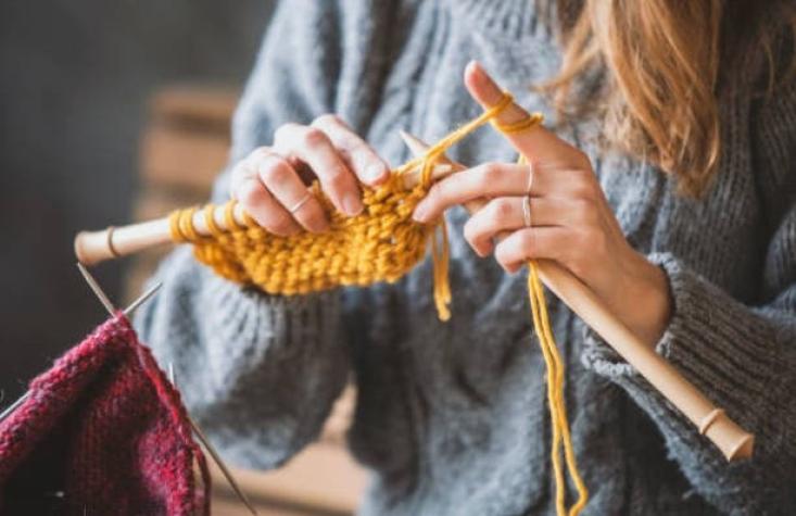 Aprende a tejer a crochet o a palillo con estos tutoriales para principiantes