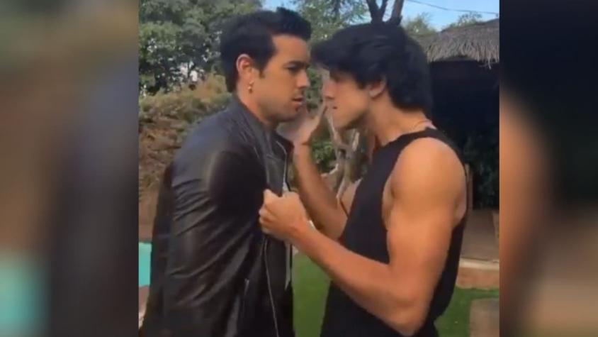 [VIDEO] Mario Casas la rompe en Instagram al protagonizar "pelea" con su hermano