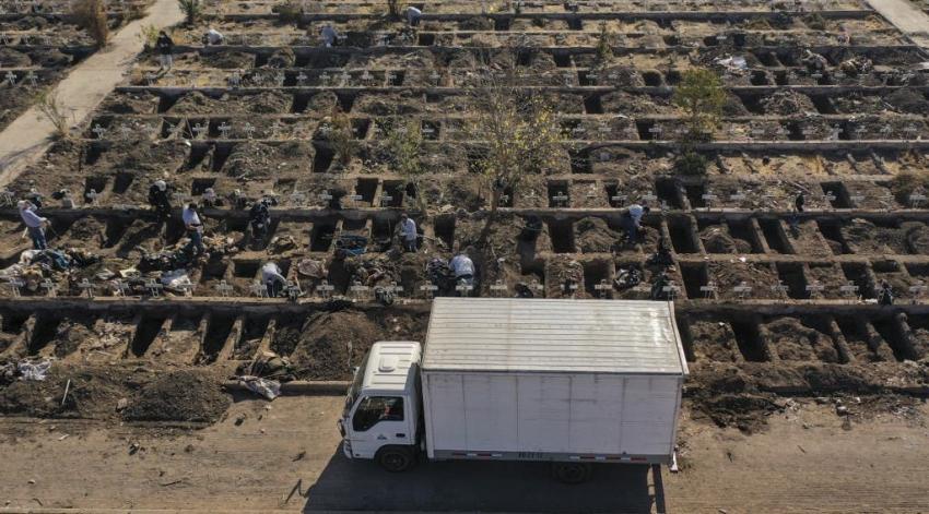 Cementerio General cava cerca de dos mil tumbas ante avance del coronavirus: "Ojalá no las usemos"